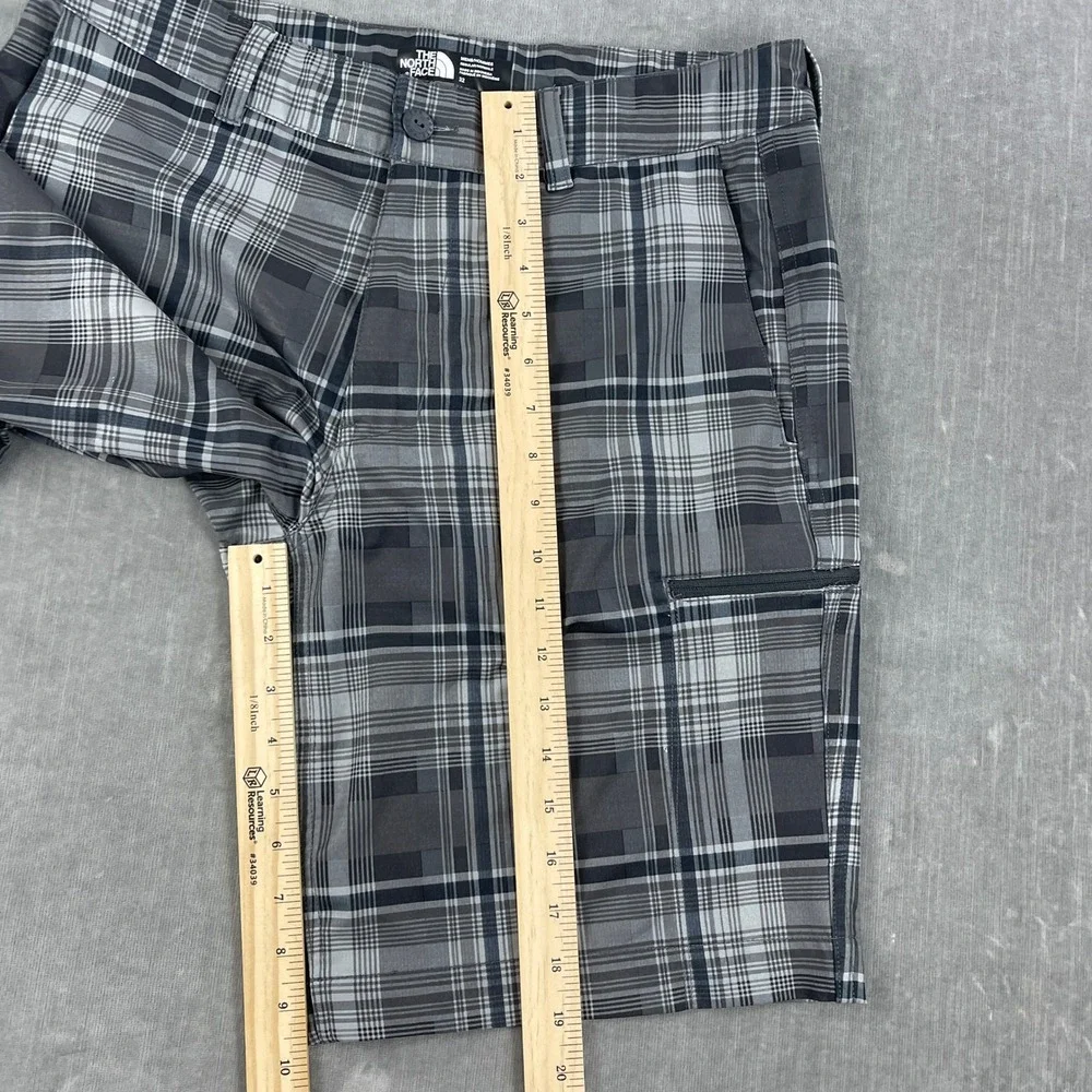 The North Face Mens 32‎ Grey Plaid Hiking Shorts Cargo Pocket Stretch